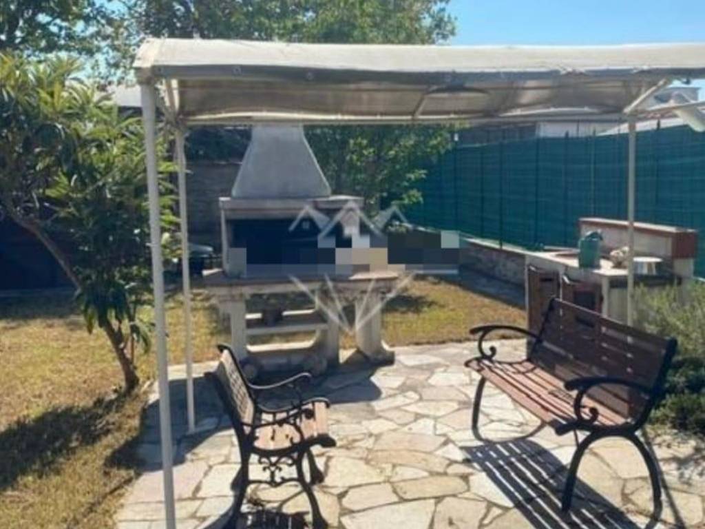 casa indipendente in vendita a Castelnuovo Magra in zona Molicciara