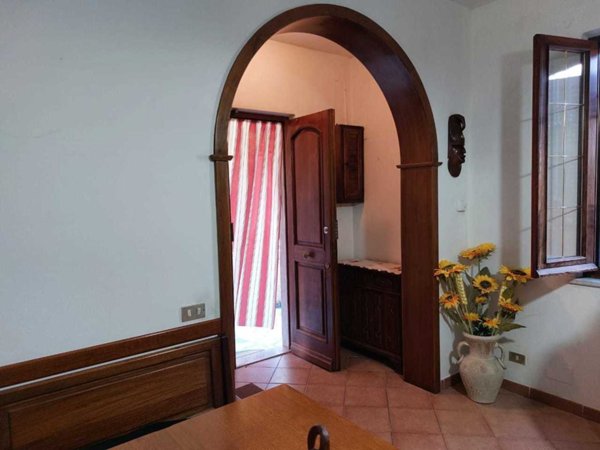 casa indipendente in vendita a Castelnuovo Magra