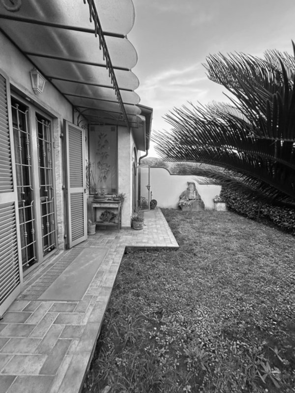 casa indipendente in vendita a Castelnuovo Magra