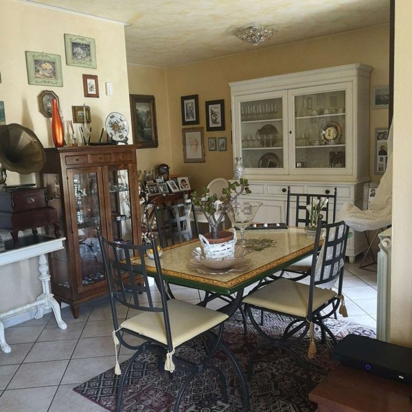 casa indipendente in vendita a Castelnuovo Magra