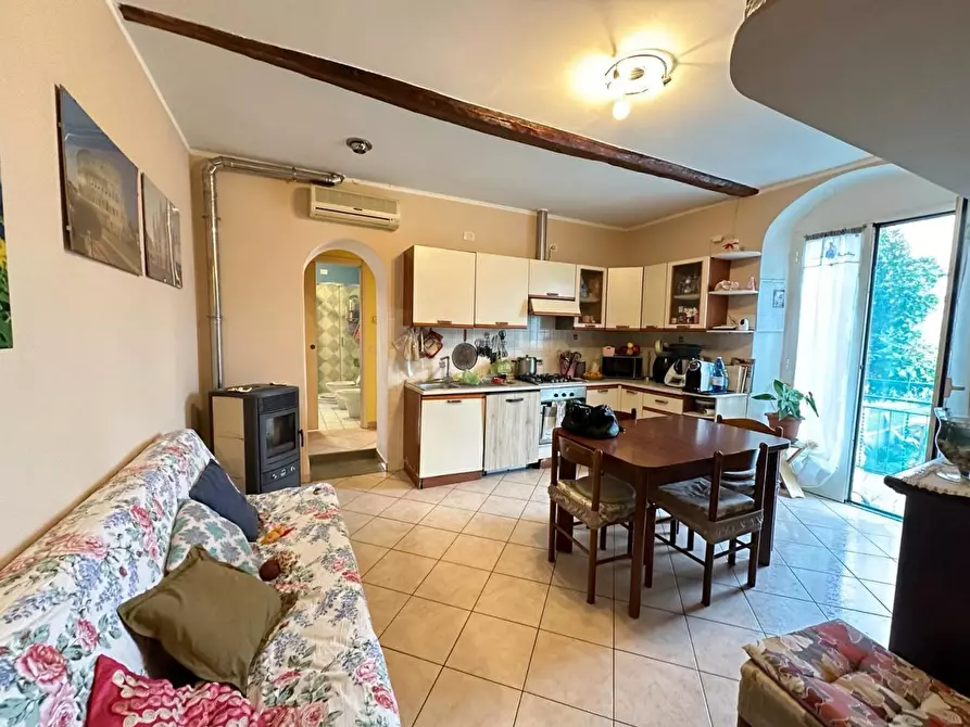 appartamento in vendita a Castelnuovo Magra in zona Palvotrisia