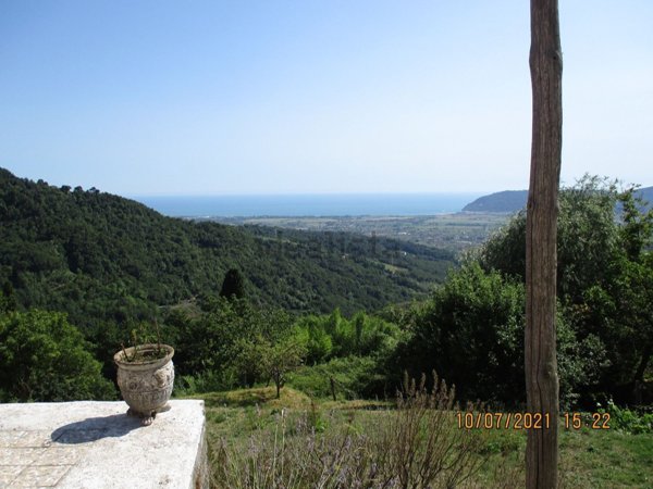 terreno agricolo in vendita a Castelnuovo Magra in zona Vallecchia