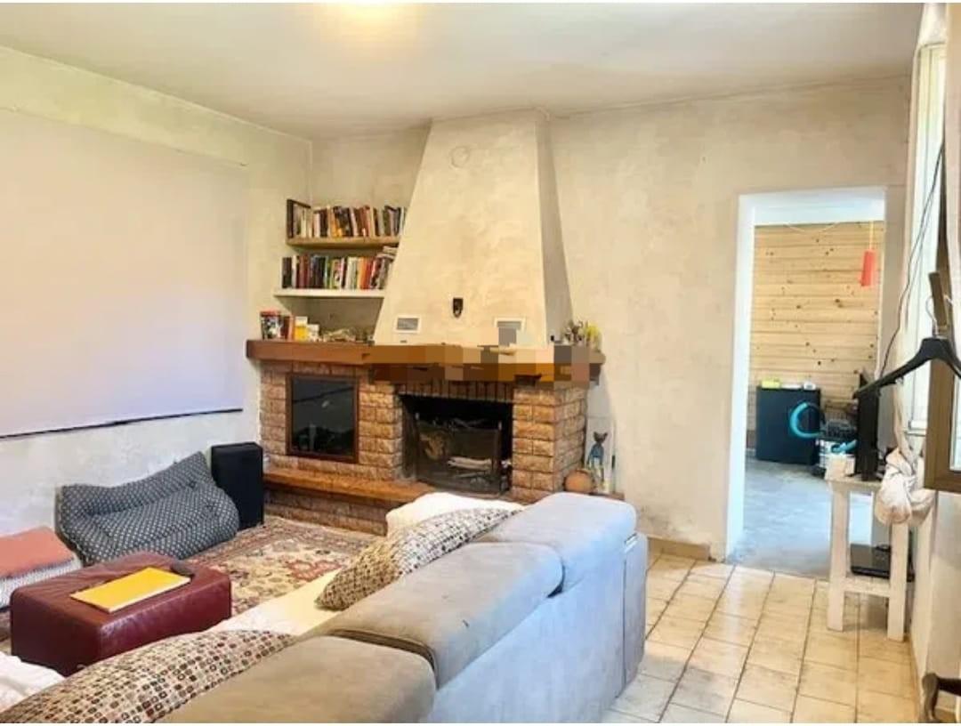 casa indipendente in vendita a Castelnuovo Magra in zona Molicciara