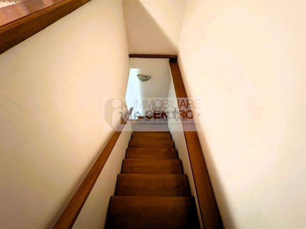 casa indipendente in vendita a Castelnuovo Magra in zona Colombiera