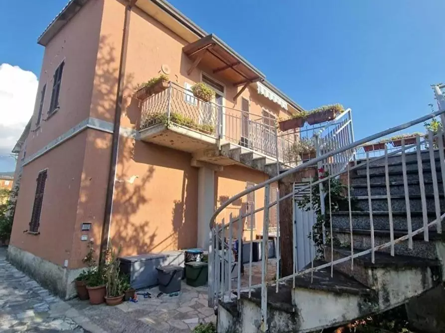 casa indipendente in vendita a Castelnuovo Magra in zona Molicciara