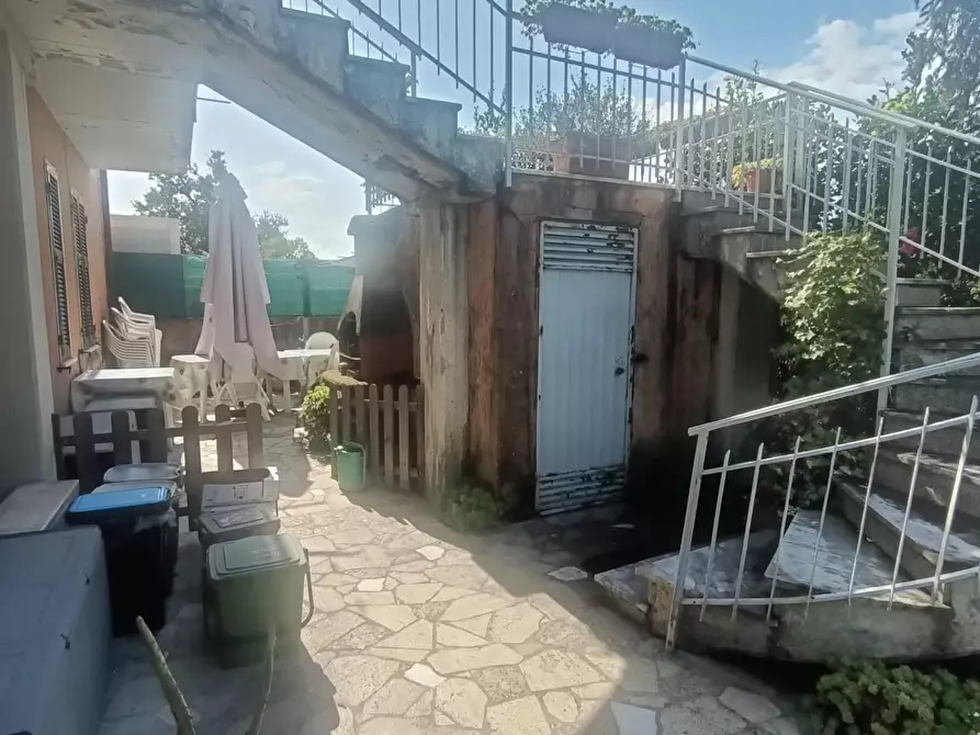 casa indipendente in vendita a Castelnuovo Magra in zona Molicciara