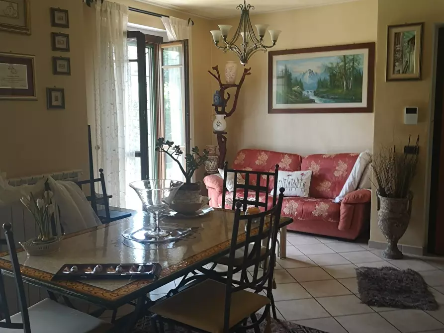 casa indipendente in vendita a Castelnuovo Magra