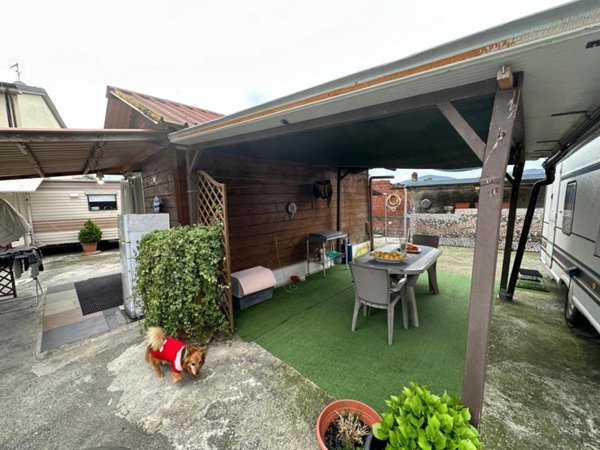 casa indipendente in vendita a Castelnuovo Magra