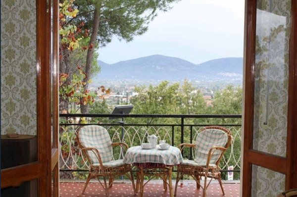 casa indipendente in vendita a Castelnuovo Magra