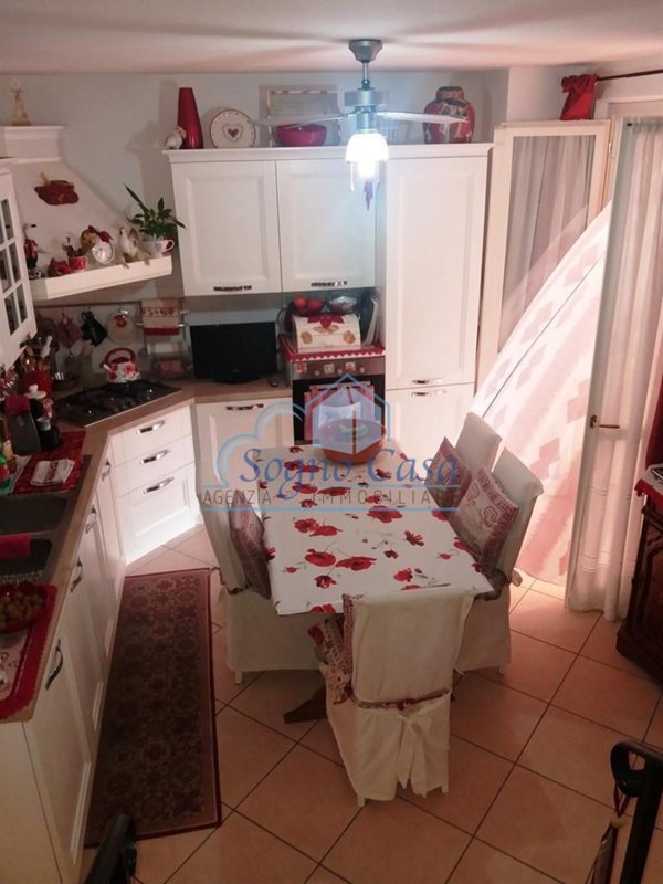 casa indipendente in vendita a Castelnuovo Magra in zona Molicciara