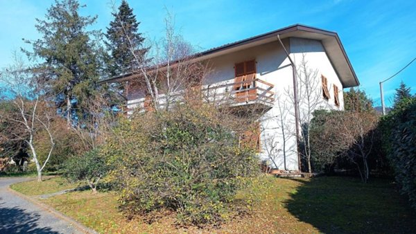 casa indipendente in vendita a Castelnuovo Magra in zona Molicciara