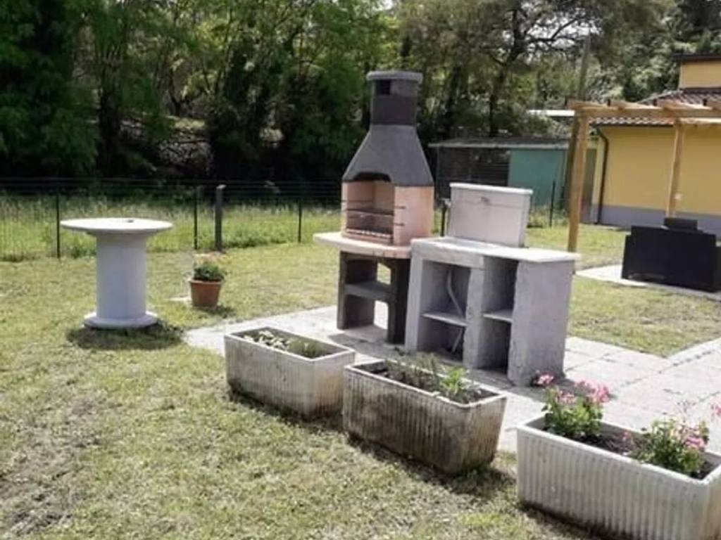 casa indipendente in vendita a Castelnuovo Magra