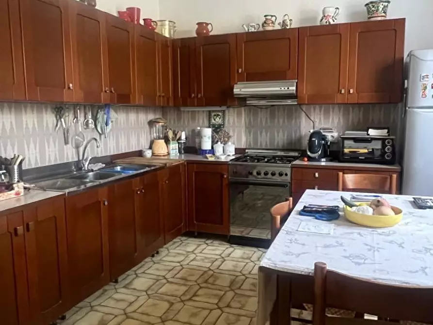 casa indipendente in vendita a Castelnuovo Magra