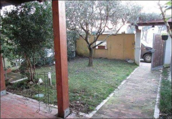 casa indipendente in vendita a Castelnuovo Magra in zona Molicciara