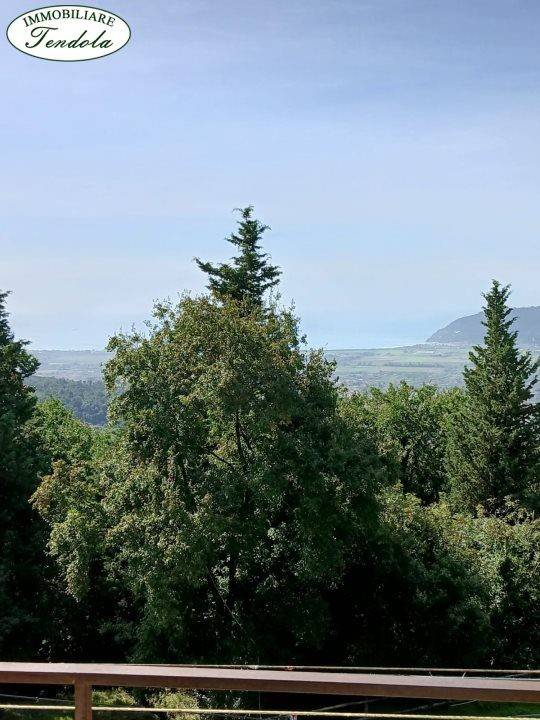 casa indipendente in vendita a Castelnuovo Magra