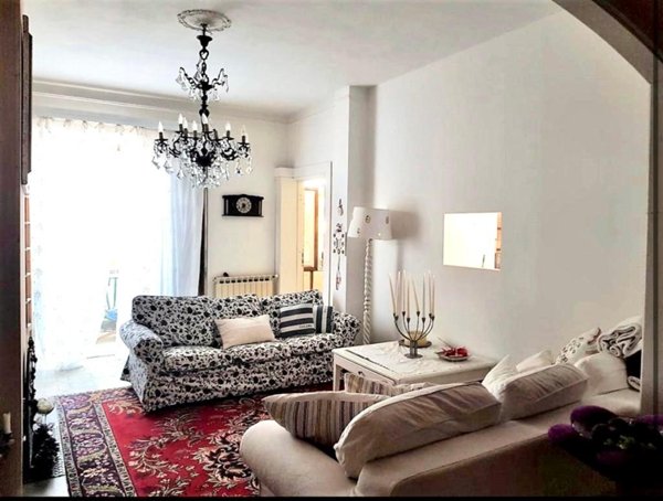 casa indipendente in vendita a Castelnuovo Magra in zona Molicciara