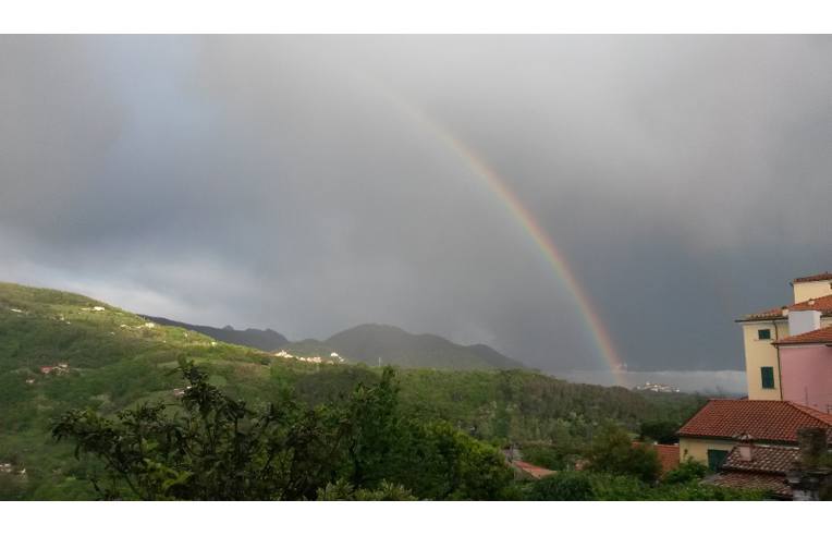 casa indipendente in vendita a Castelnuovo Magra