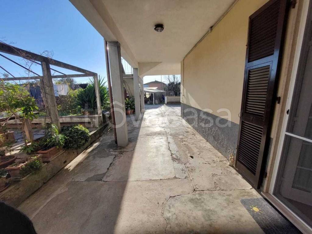 casa indipendente in vendita a Castelnuovo Magra