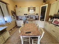 casa indipendente in vendita a Castelnuovo Magra