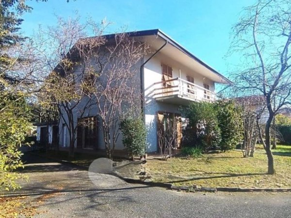 casa indipendente in vendita a Castelnuovo Magra in zona Molicciara