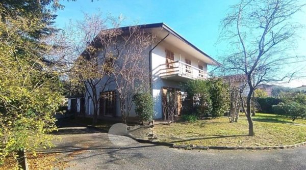 casa indipendente in vendita a Castelnuovo Magra in zona Molicciara