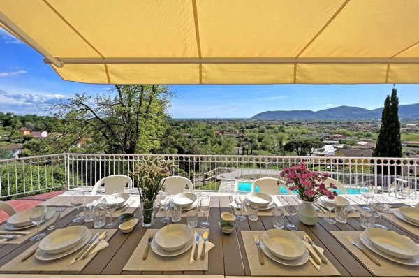 casa indipendente in vendita a Castelnuovo Magra in zona Molicciara