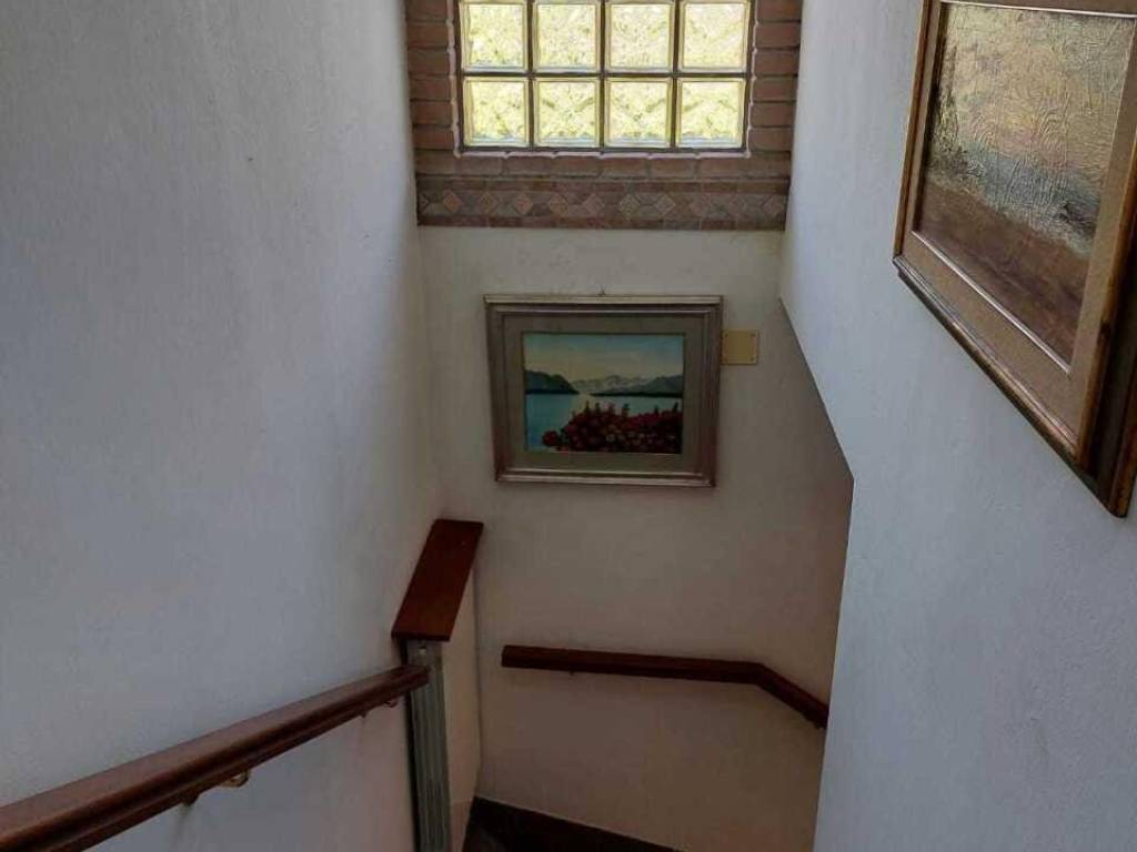 casa indipendente in vendita a Castelnuovo Magra in zona Colombiera