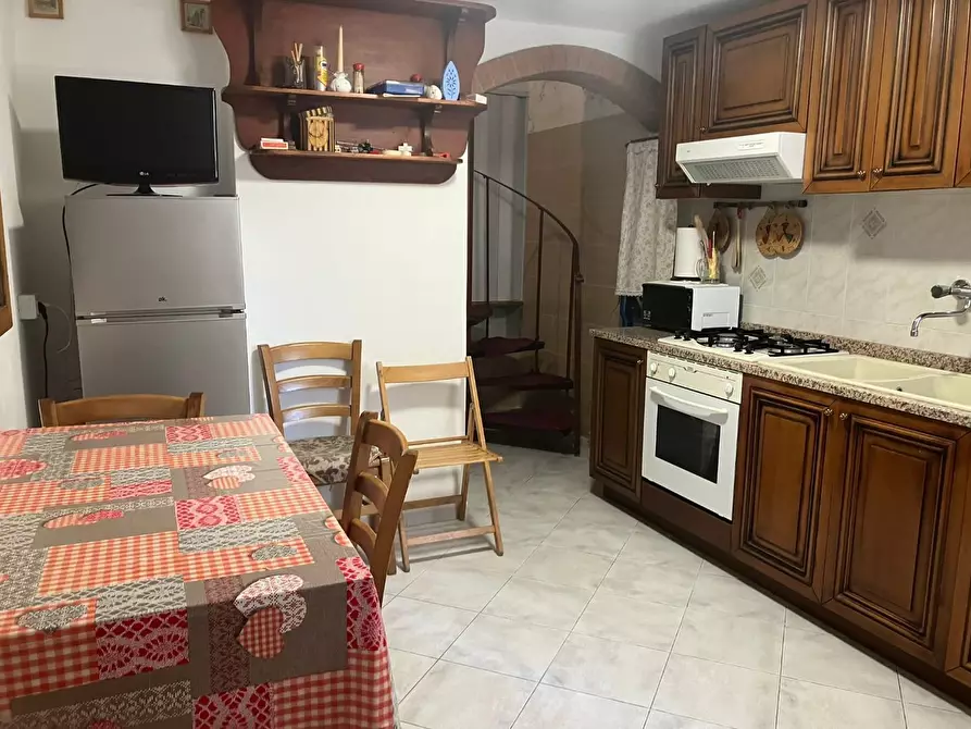 casa indipendente in vendita a Castelnuovo Magra
