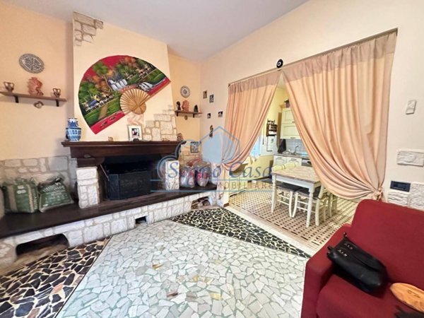 casa indipendente in vendita a Castelnuovo Magra