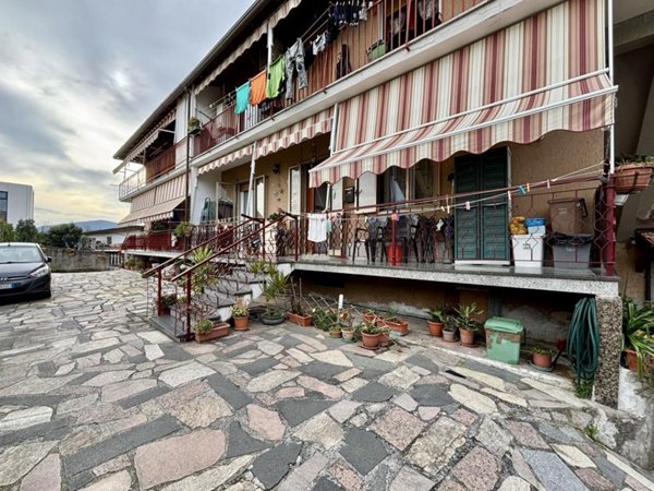 pentavano in vendita a Castelnuovo Magra