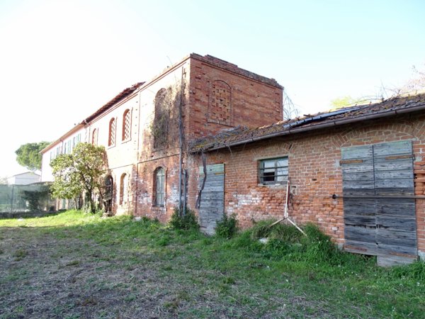 casale in vendita a Castelnuovo Magra