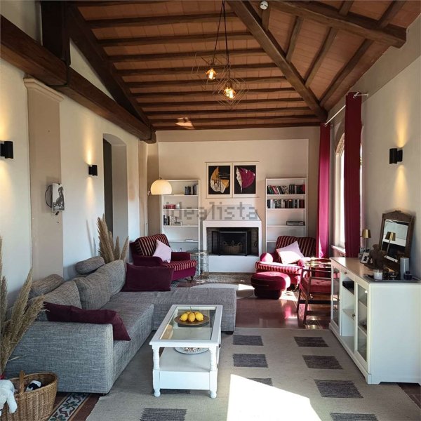 casa indipendente in vendita a Castelnuovo Magra