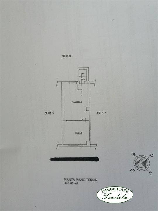 locale di sgombero in vendita a Castelnuovo Magra in zona Molicciara