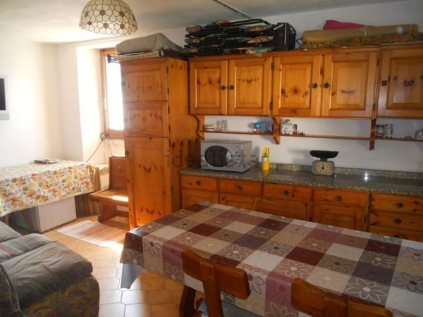 casa indipendente in vendita a Castelnuovo Magra