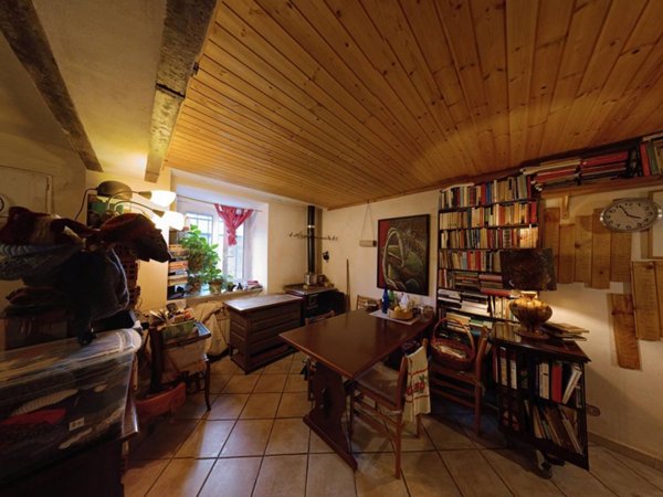 casa semindipendente in vendita a Castelnuovo Magra