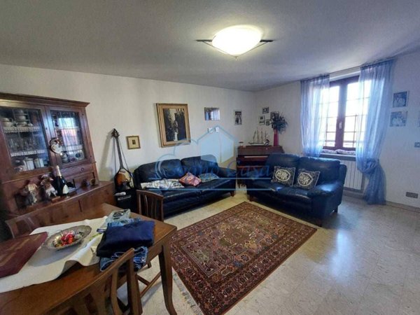 casa indipendente in vendita a Castelnuovo Magra
