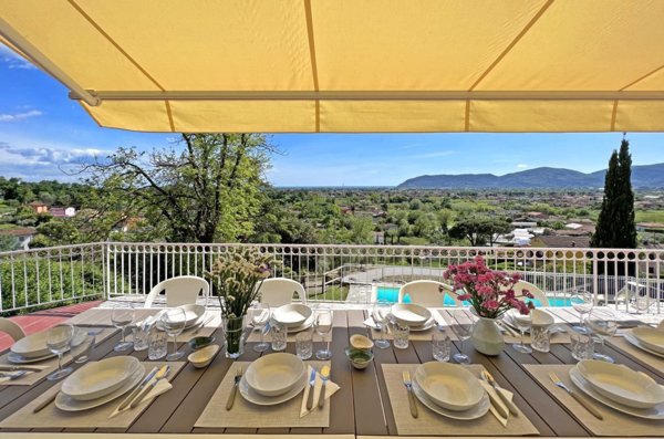 casa indipendente in vendita a Castelnuovo Magra