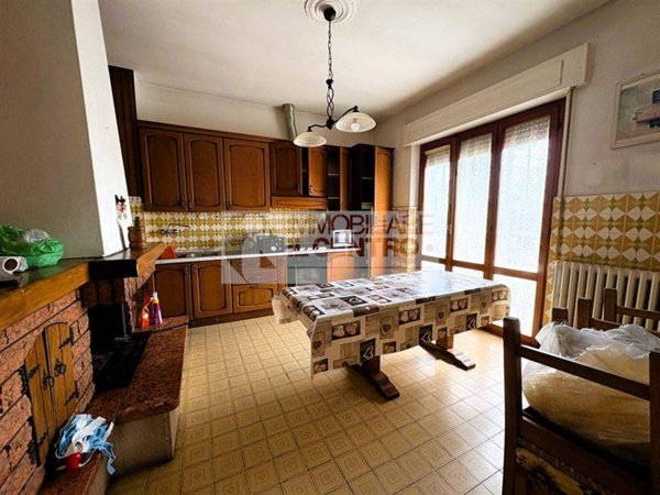 casa indipendente in vendita a Castelnuovo Magra in zona Molicciara