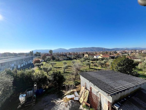 casa semindipendente in vendita a Castelnuovo Magra