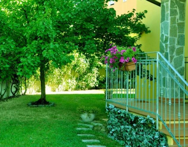 casa indipendente in vendita a Castelnuovo Magra