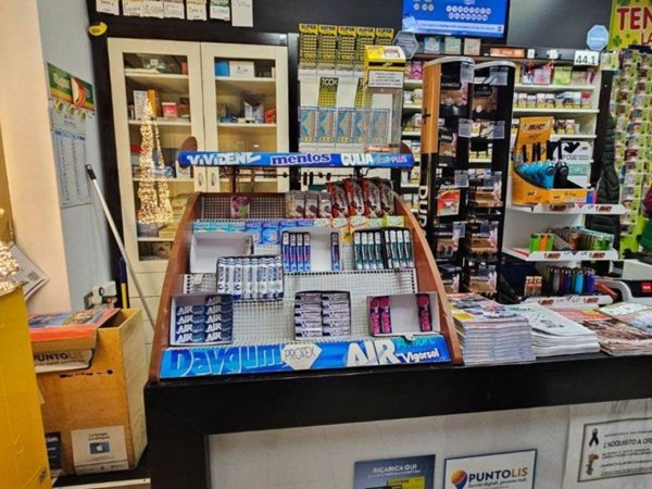 negozio in vendita a Castelnuovo Magra
