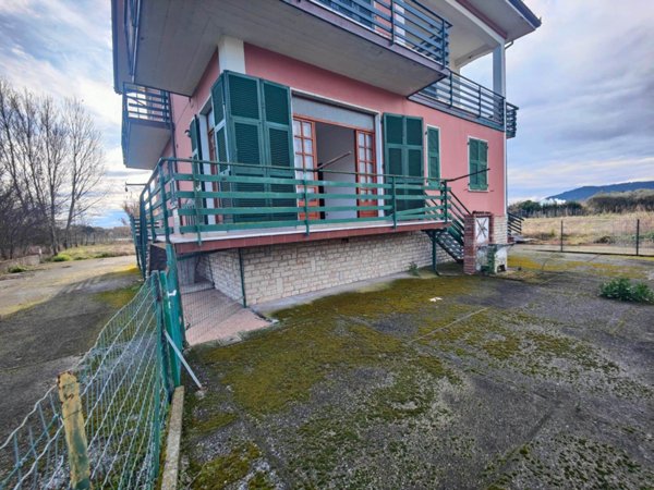 appartamento in vendita a Castelnuovo Magra in zona Molicciara