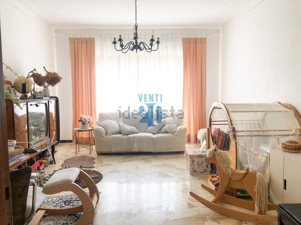 casa indipendente in vendita a Castelnuovo Magra in zona Molicciara
