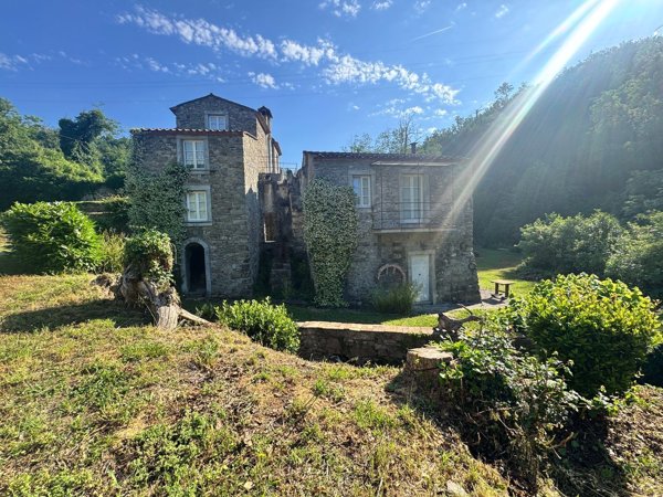 casale in vendita a Castelnuovo Magra