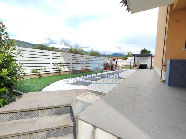 appartamento in vendita a Castelnuovo Magra in zona Colombiera