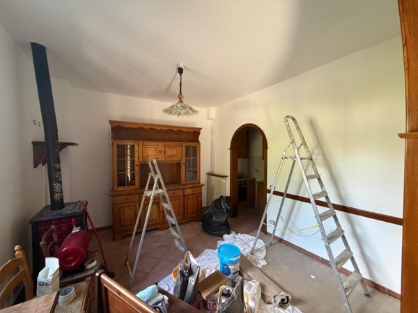 casa indipendente in vendita a Castelnuovo Magra in zona Palvotrisia