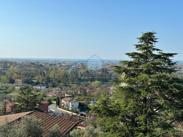 casa indipendente in vendita a Castelnuovo Magra in zona Marciano