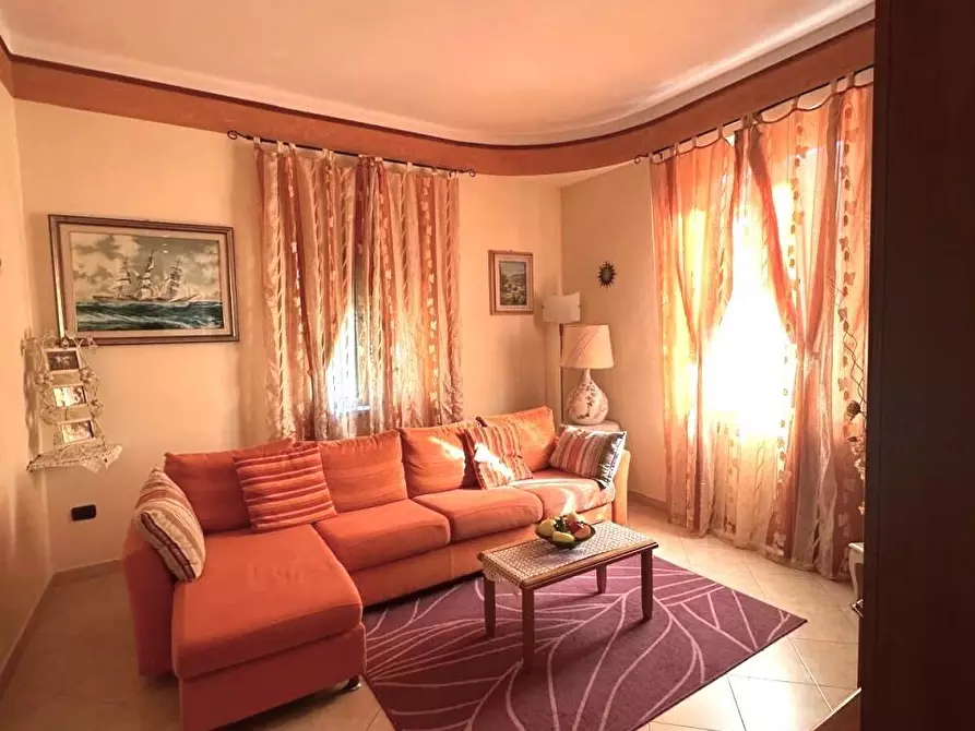 casa indipendente in vendita a Castelnuovo Magra in zona Colombiera