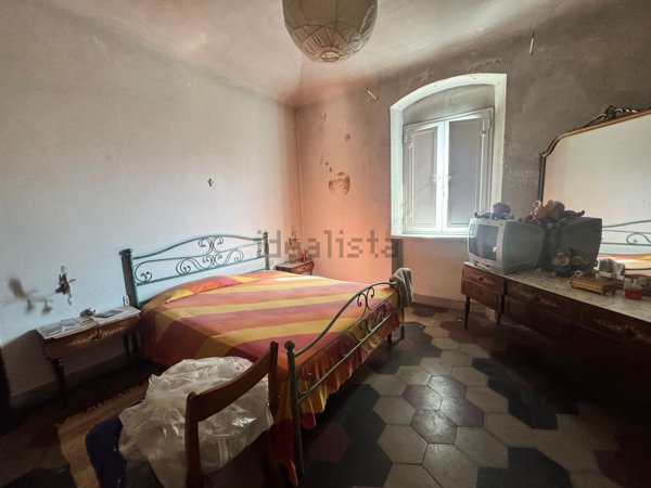 casa indipendente in vendita a Castelnuovo Magra in zona Aglione