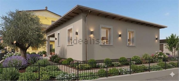 casa indipendente in vendita a Castelnuovo Magra